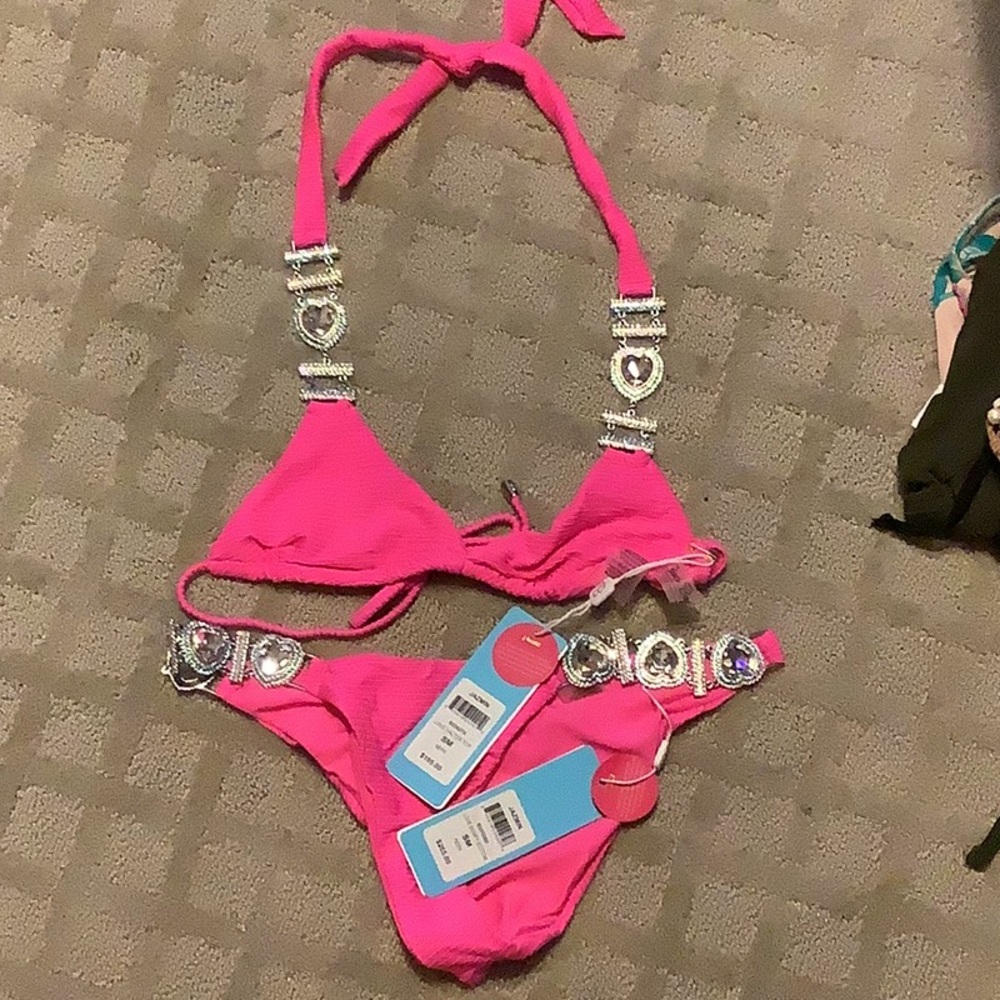 Beach bunny Jazmin Love Halter -bikini set.